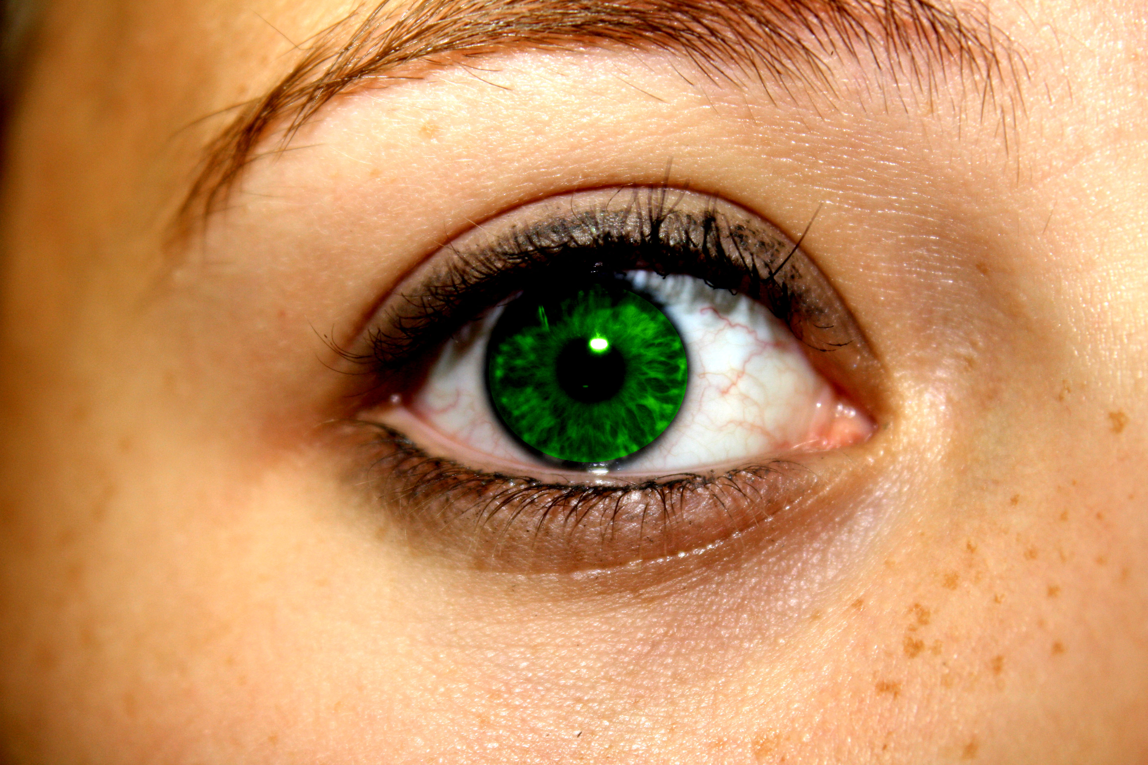 Change Your Eye Color with Hypnosis